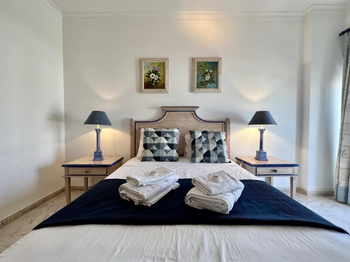 דירות Quarteira Elegant With Pool By Homing מראה חיצוני תמונה