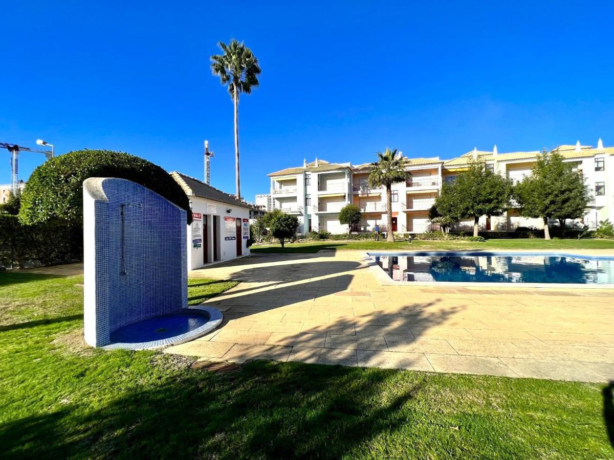 דירות Quarteira Elegant With Pool By Homing מראה חיצוני תמונה